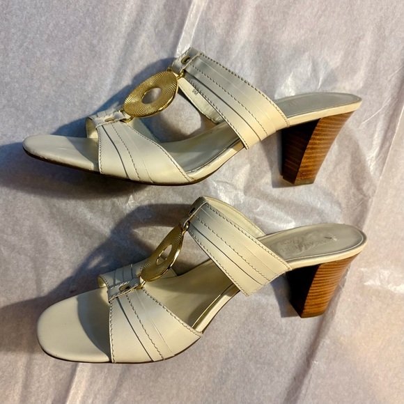 Anne Klein Cream Sandals with Gold Accent - Picture 16 of 16